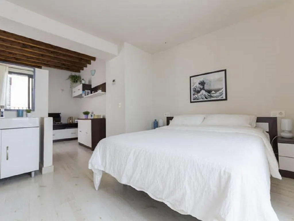 Apartment Mimo Rooms Malaga Spain